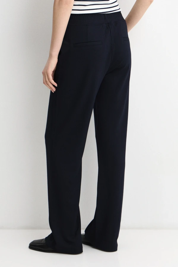 Брюки трикотажные