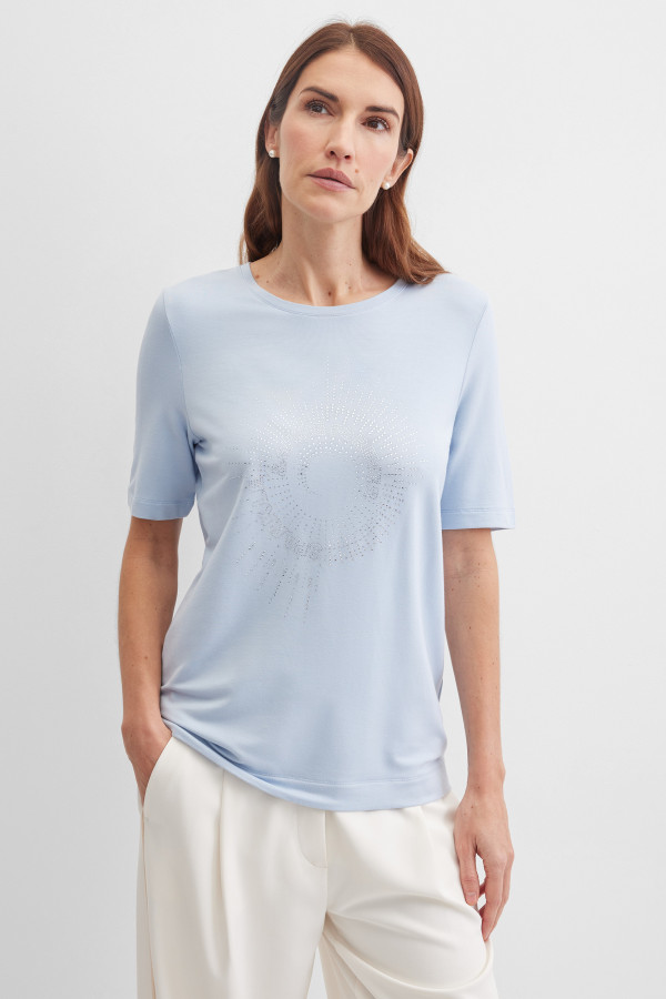 Футболка с декором