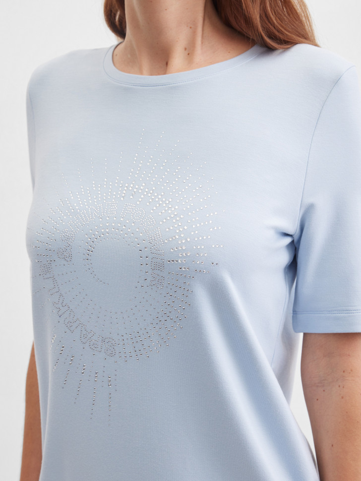 Футболка с декором