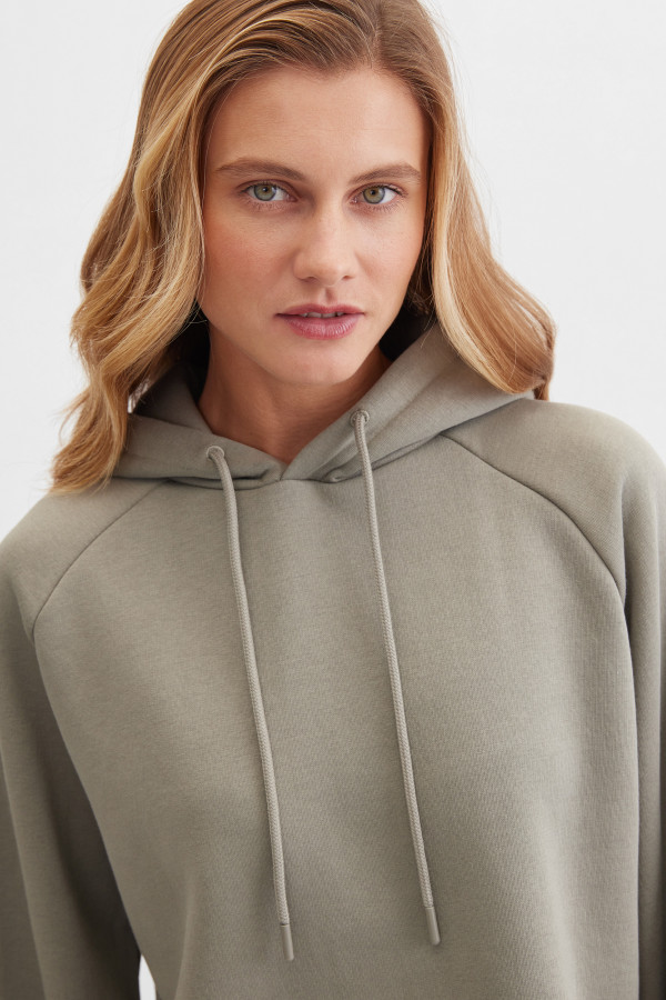 Свитшот-худи с капюшоном