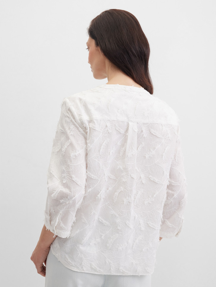 Блузка с фактурным узором