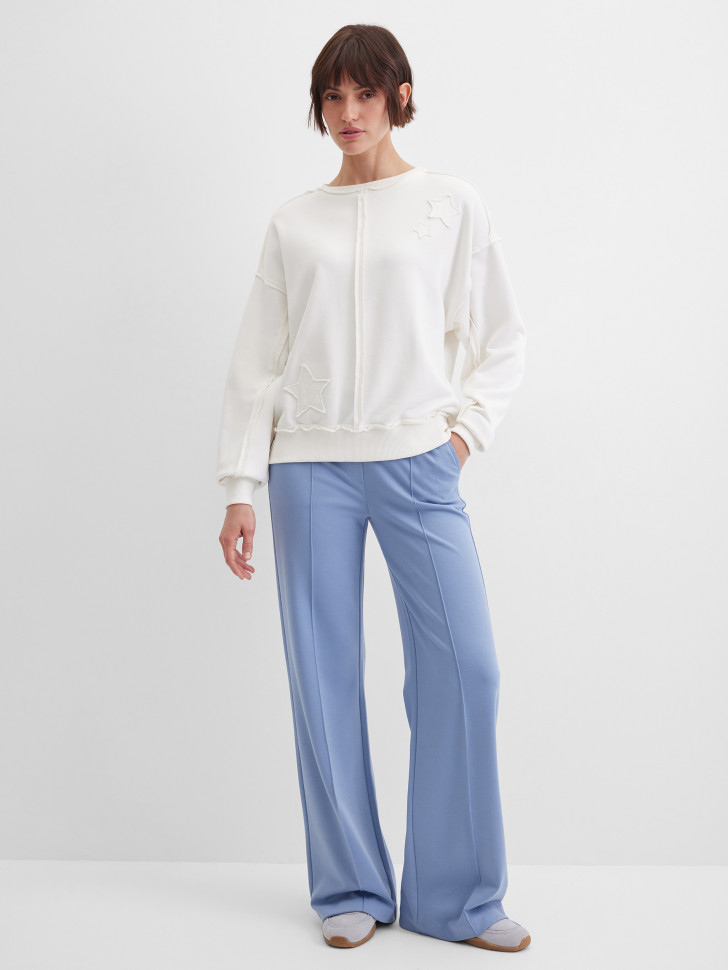 Свитшот свободного кроя