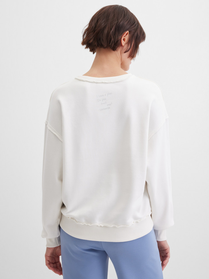 Свитшот свободного кроя