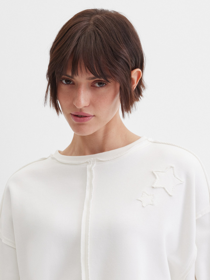 Свитшот свободного кроя