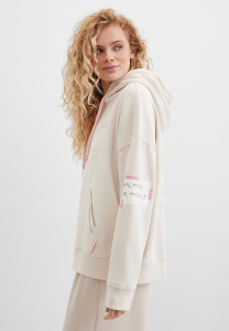 Свитшот-худи с капюшоном