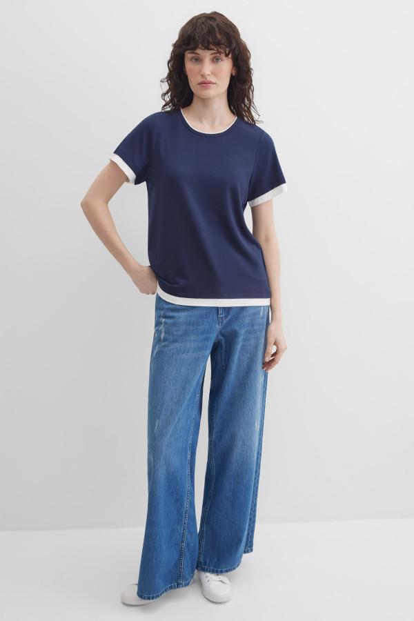 Футболка с контрастной отделкой