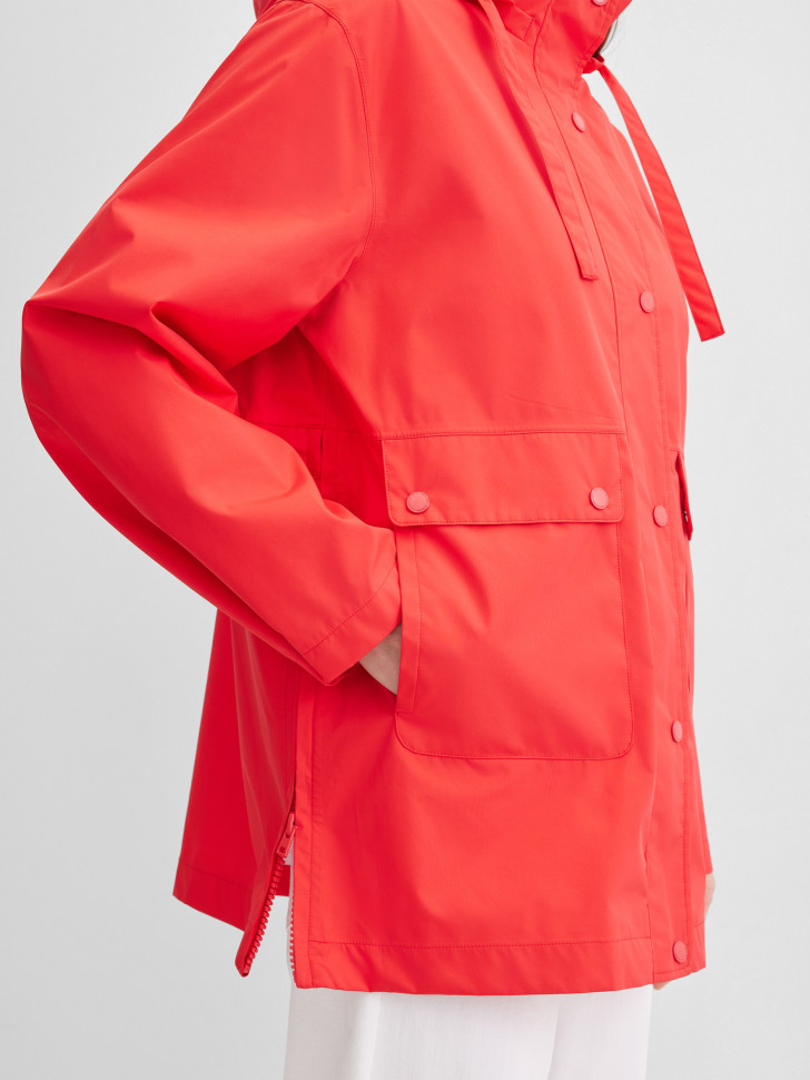 Парка на молнии и кнопках