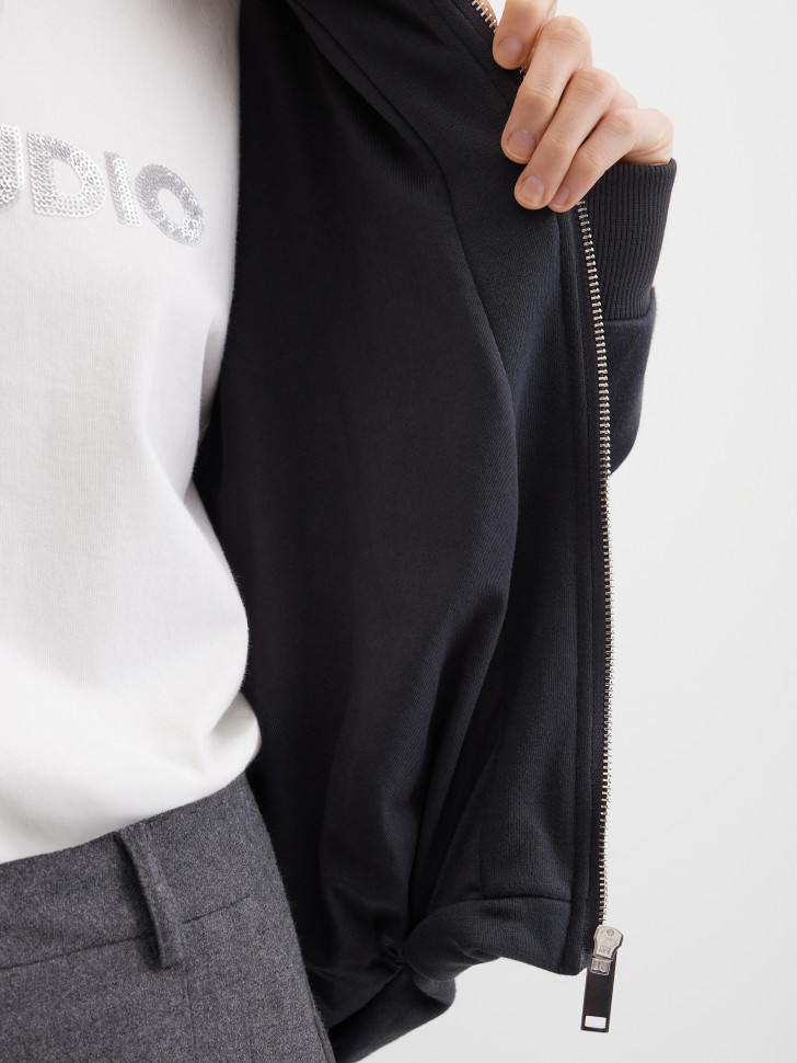 Толстовка укороченная