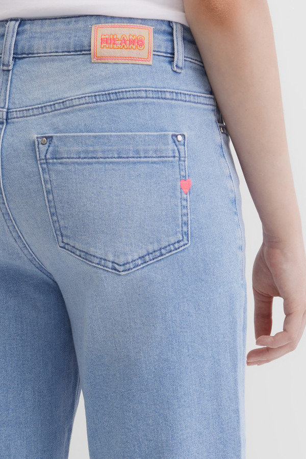 Джинсы прямого кроя