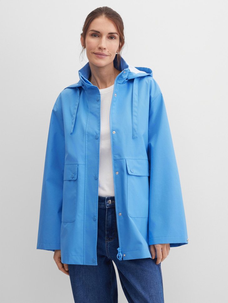 Парка на молнии и кнопках