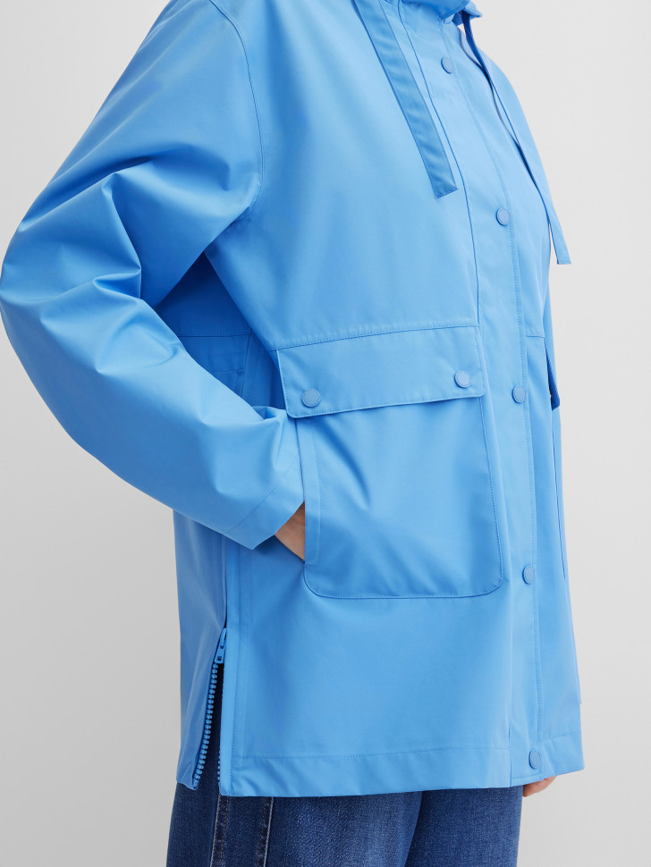 Парка на молнии и кнопках