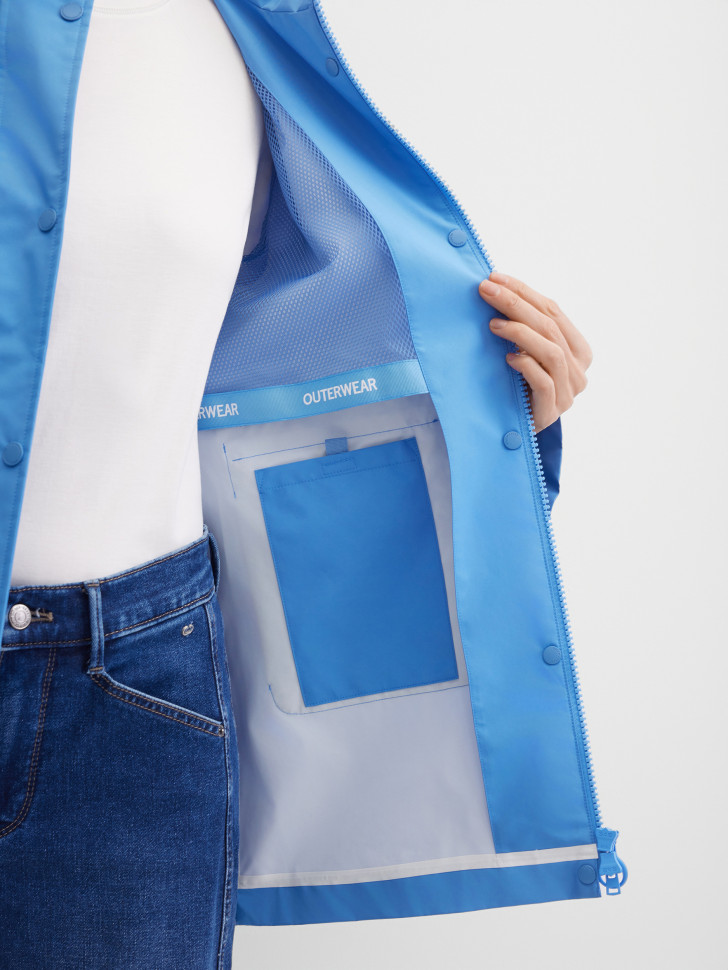 Парка на молнии и кнопках