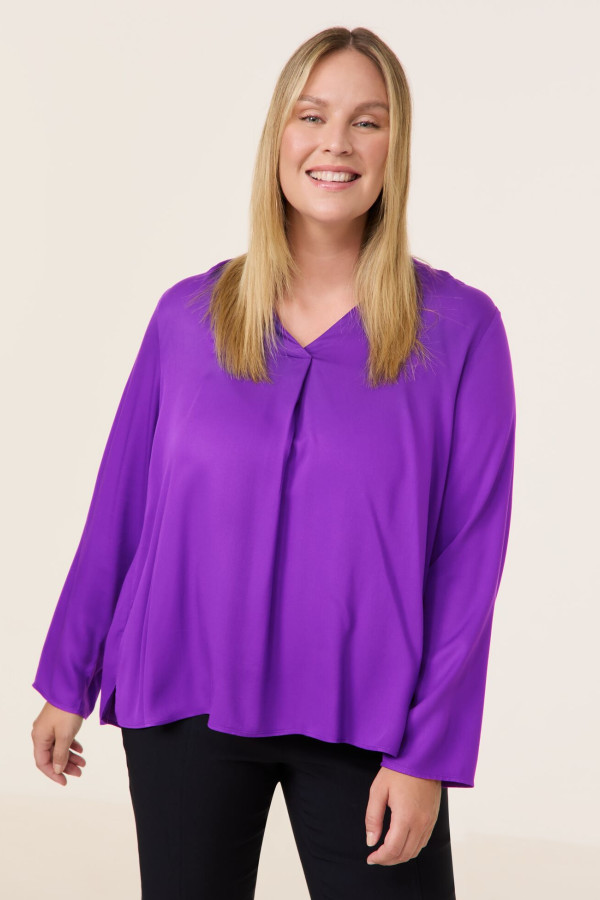 Блузка из вискозы