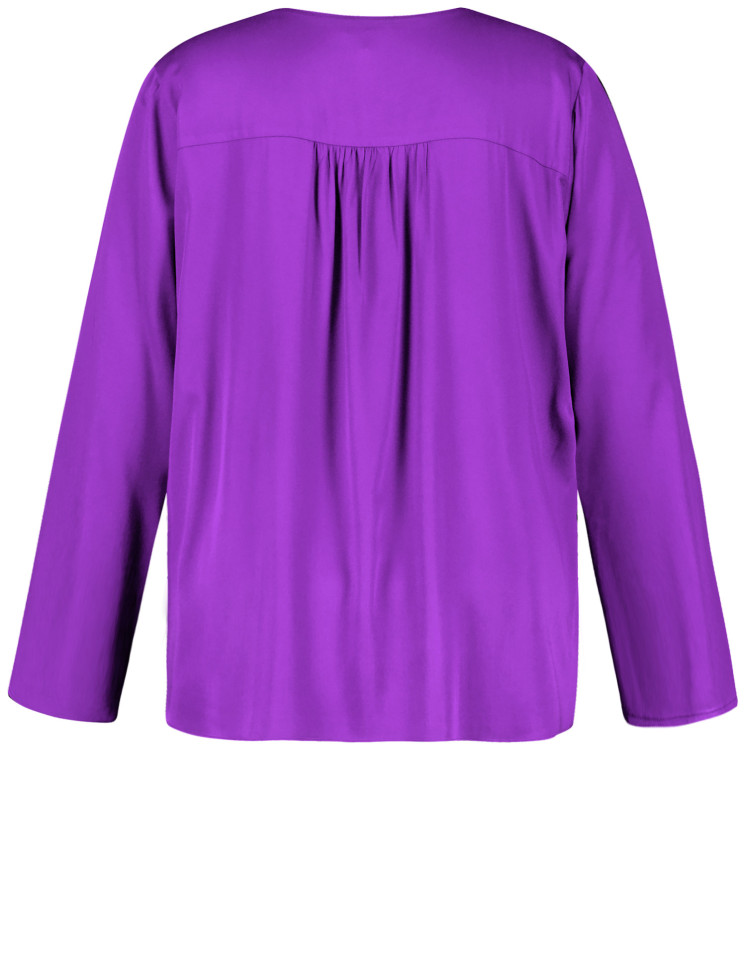 Блузка из вискозы