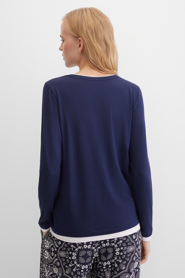 Лонгслив с контрастной отделкой