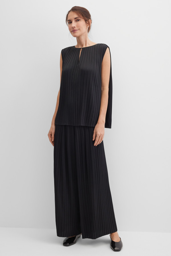 Топ из плиссированной ткани