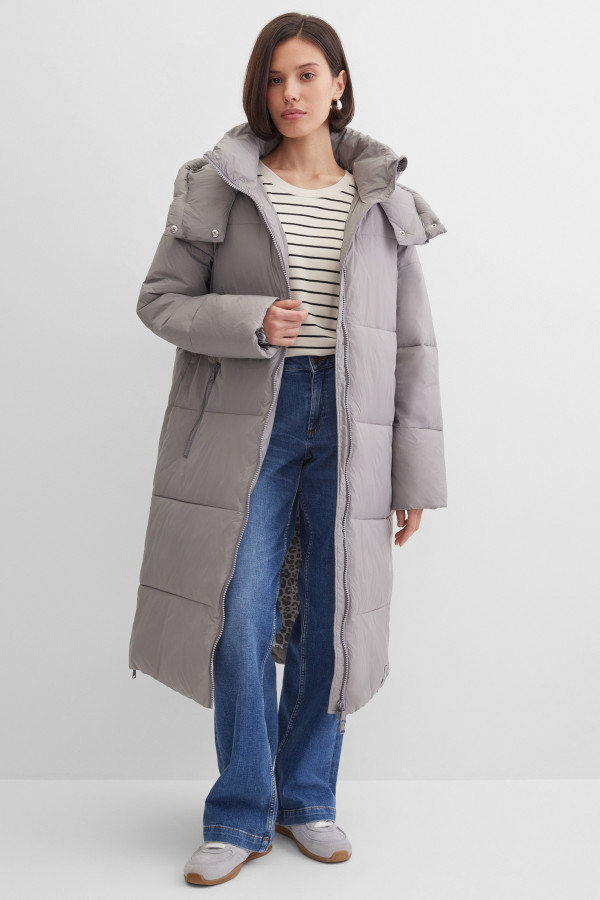 Пальто стеганое