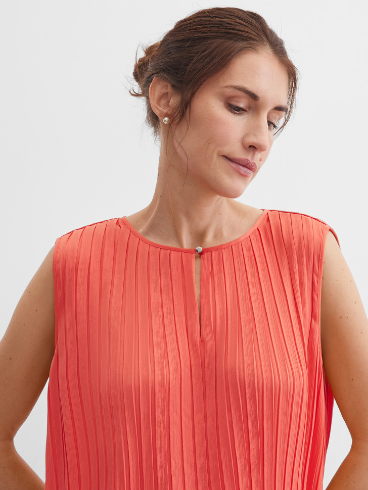 Топ из плиссированной ткани