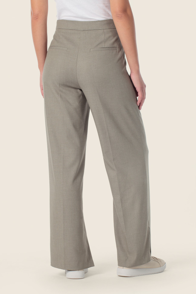 Брюки прямые со стрелками