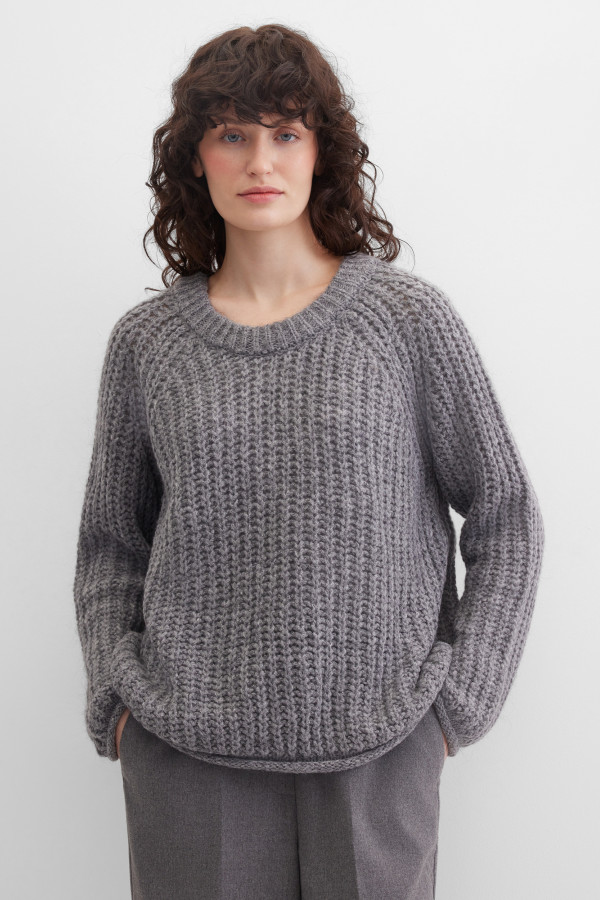 Джемпер прямого кроя