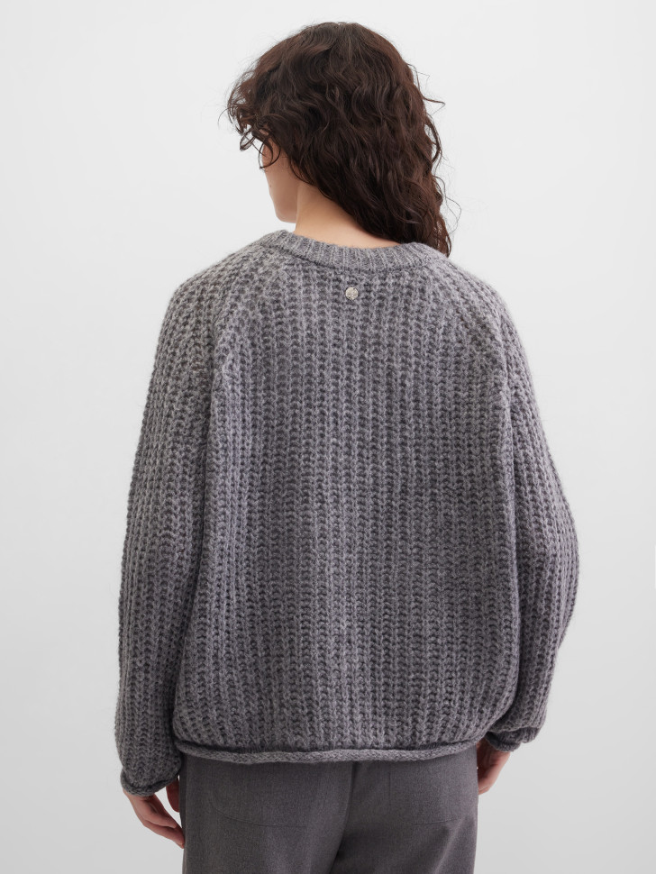 Джемпер прямого кроя