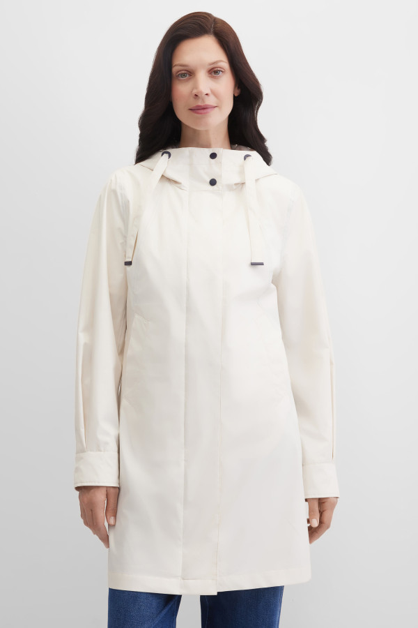 Плащ на молнии и кнопках