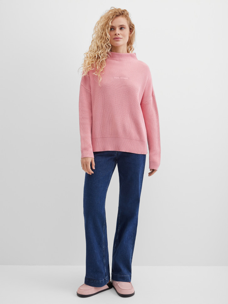 Свитер вязаный