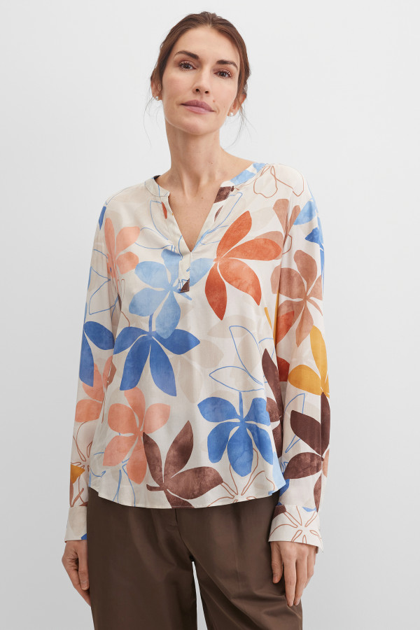 Блузка из вискозы