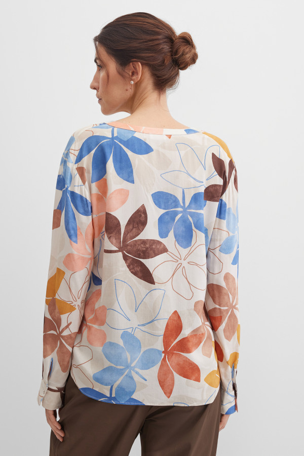 Блузка из вискозы