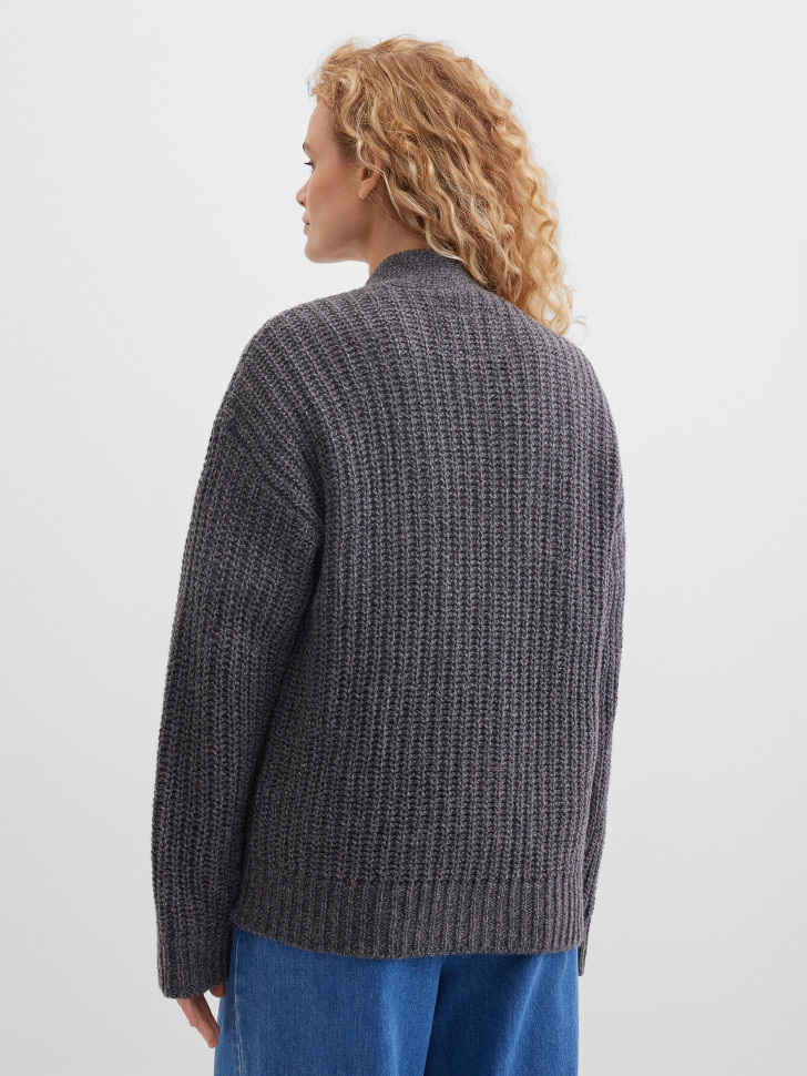 Кардиган вязаный