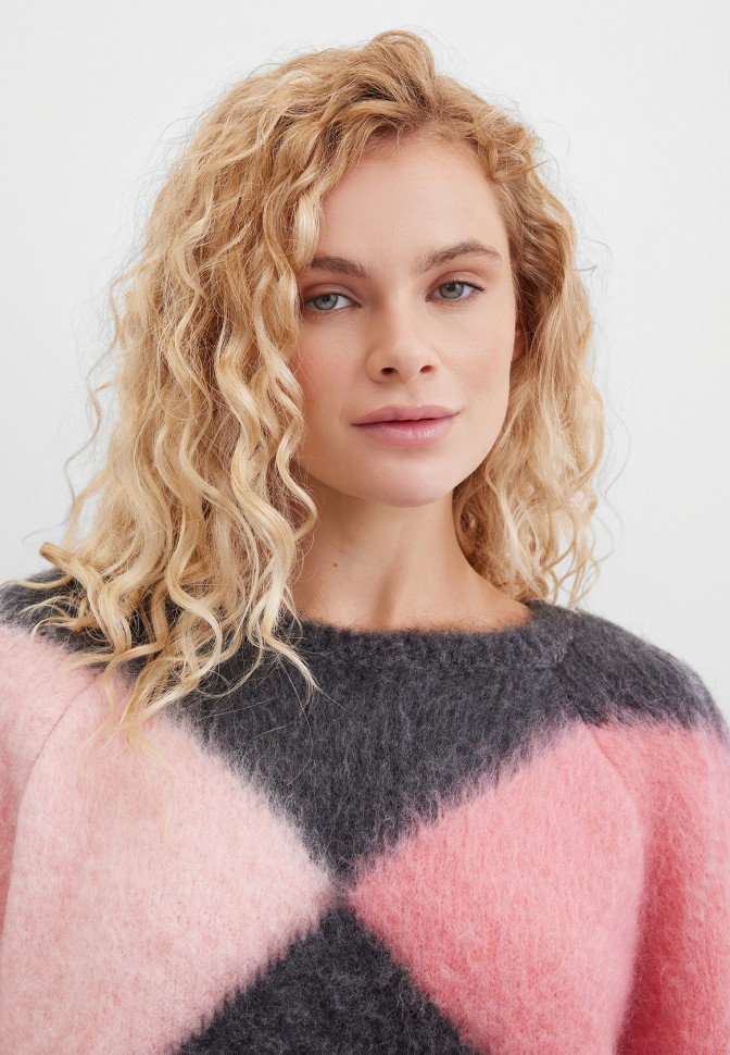 Джемпер вязаный