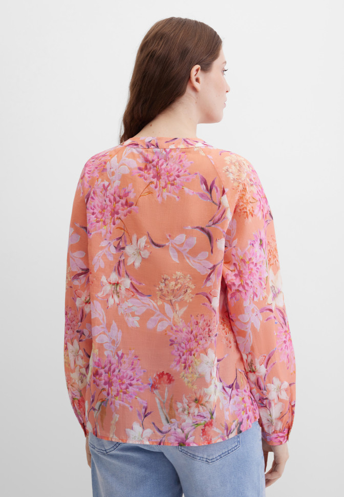 Блузка с цветочным принтом