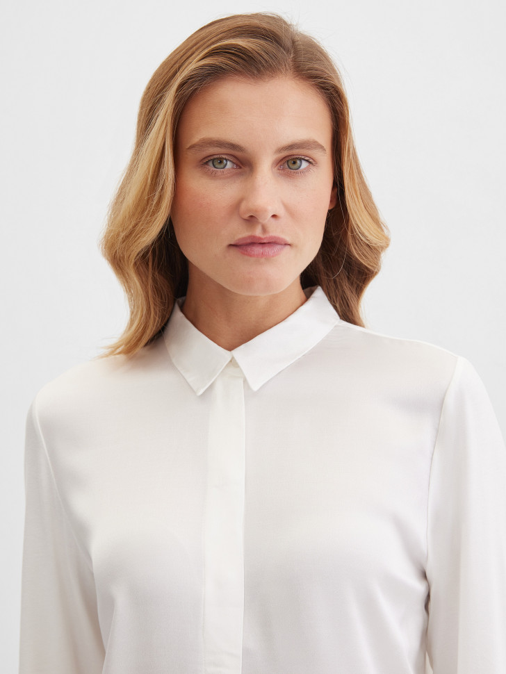 Блузка с длинным рукавом