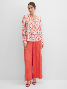 Блузка с длинным рукавом