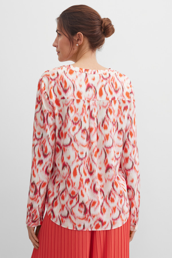 Блузка с длинным рукавом