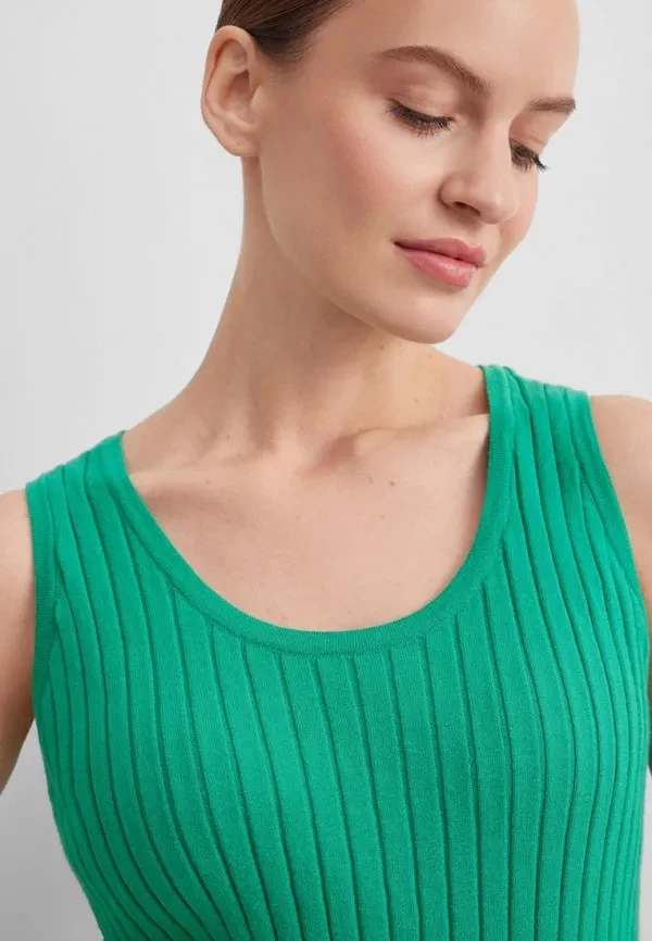 Топ трикотажный