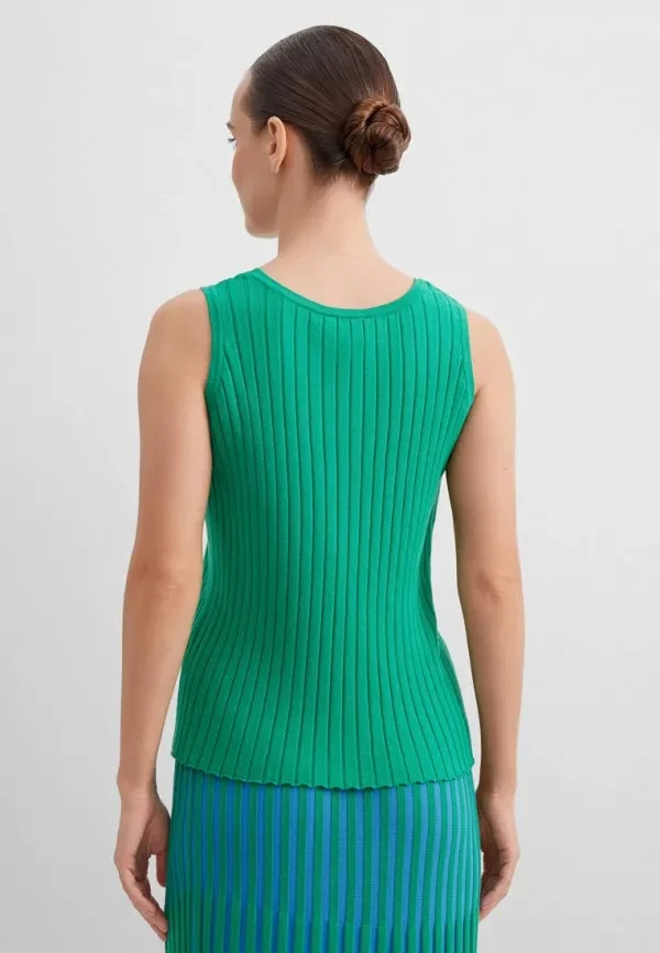 Топ трикотажный