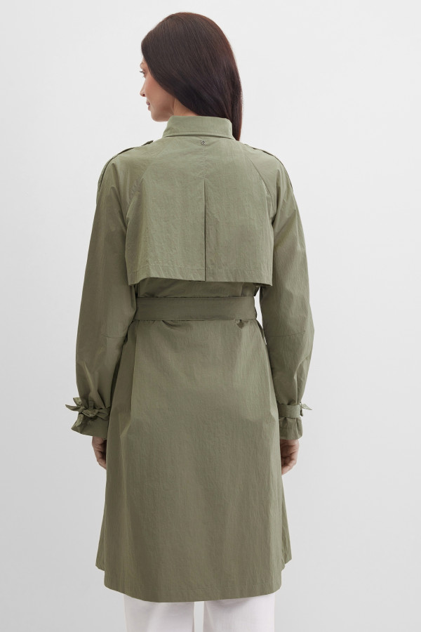 Плащ с поясом из жатой ткани на молнии