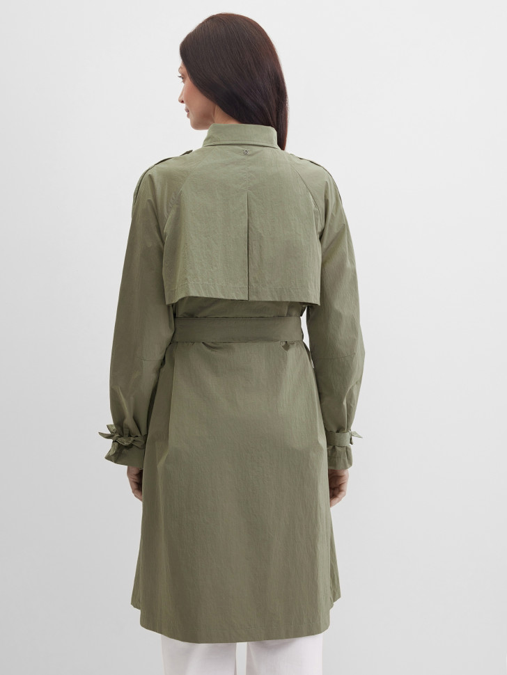 Плащ с поясом из жатой ткани на молнии