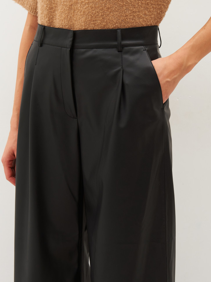 Брюки широкие из эко-кожи