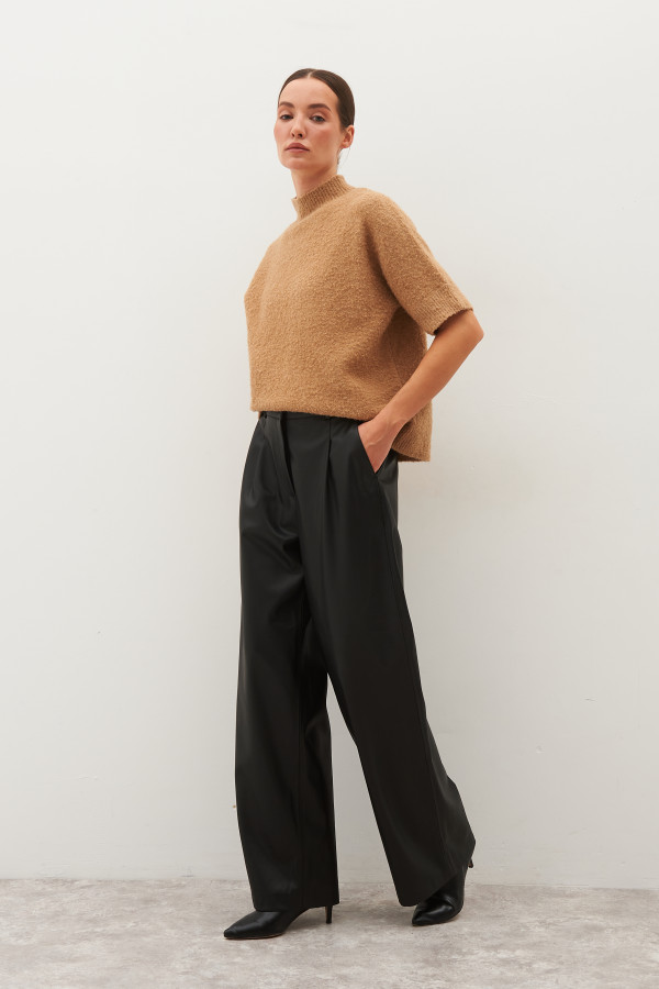 Брюки широкие из эко-кожи