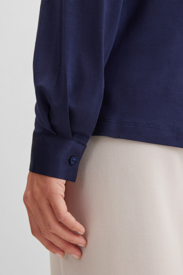 Блузка с длинным рукавом