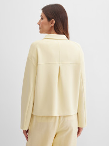 Жакет трикотажный с накладными карманами