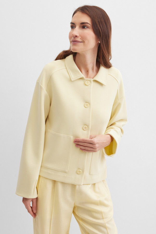 Жакет трикотажный с накладными карманами