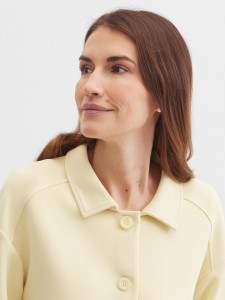 Жакет трикотажный с накладными карманами