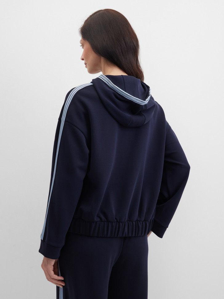 Толстовка с капюшоном