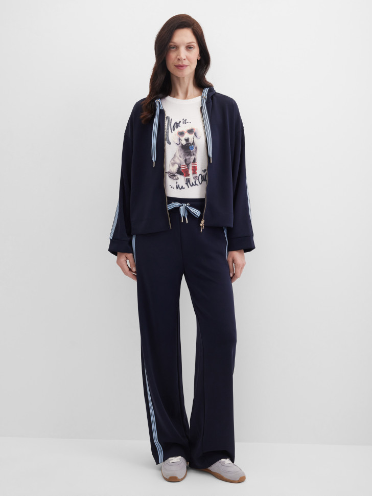 Толстовка с капюшоном