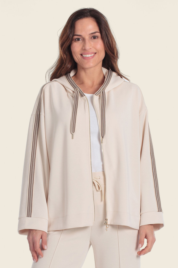 Толстовка с капюшоном