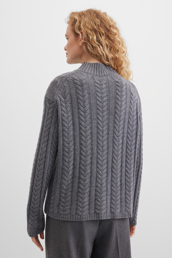 Джемпер прямого кроя