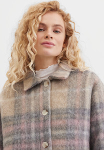 Полупальто с шерстью в клетку